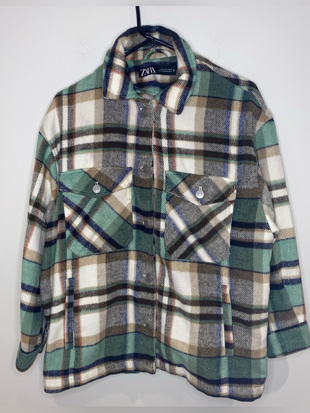 Zara Plaid Shirt Jacket Size S Multicolor Button Up Pockets Fall Winter Soft